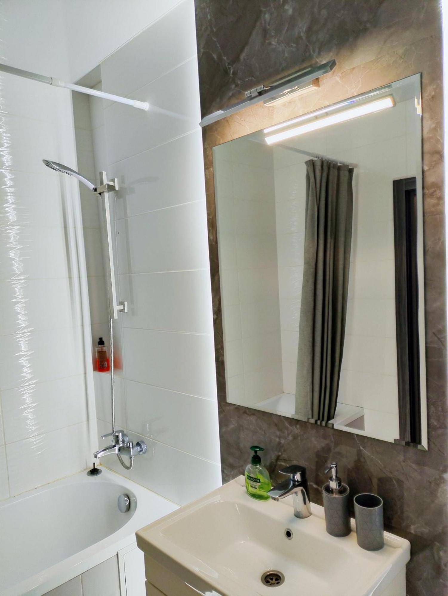 Арт-Де-Львів Apartment Екстериор снимка